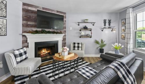 Three-Bedroom Townhouse