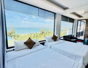 4-Bed Mixed Dormitory Room