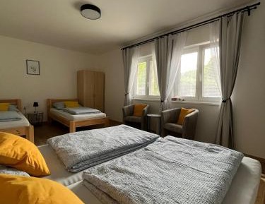 Quadruple Room with Private Bathroom