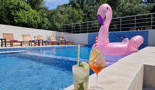 Five Bedroom Villa with Private Pool