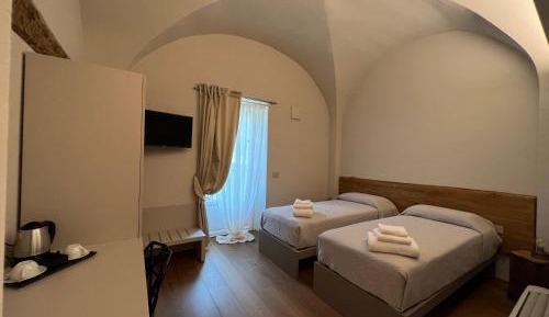 Large Double or Twin Room