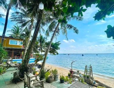 Bungalow with Sea View