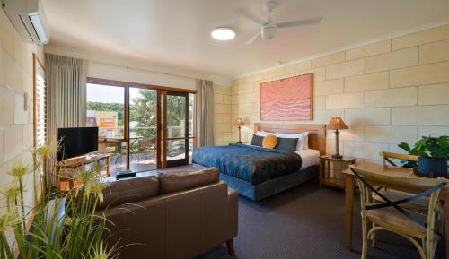 Partial ocean view King