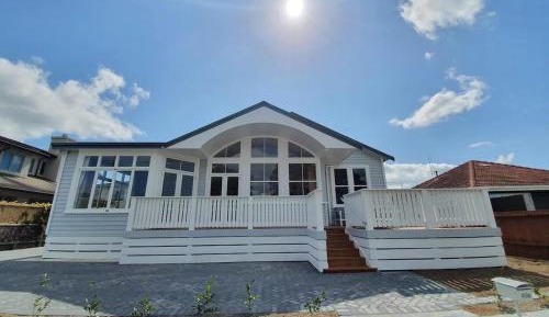 Villa - Beach Front