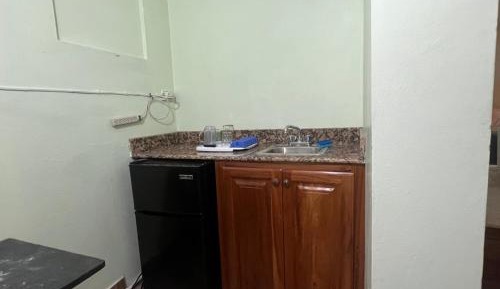 Deluxe Queen Suite