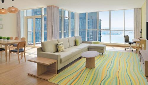 Three Bedroom Apartment, 2 King, 2 Twin, City View, Low Floor