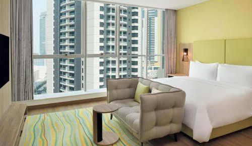 Studio, 1 King, City view, Low floor