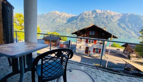 Apartment with Lake View