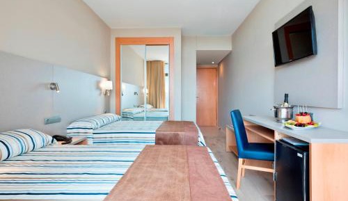 Double Room (3 Adults)