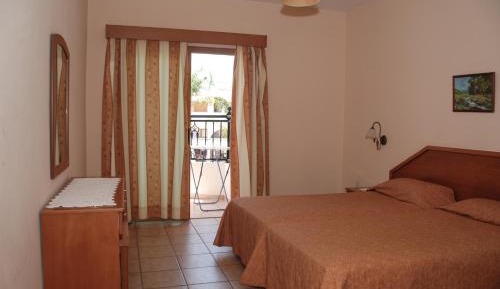 One-Bedroom Apartment (2 - 3 Adults)