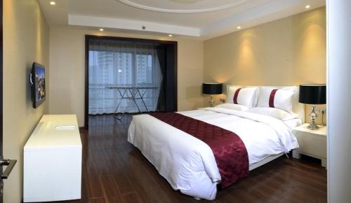 Superior One-Bedroom Apartment