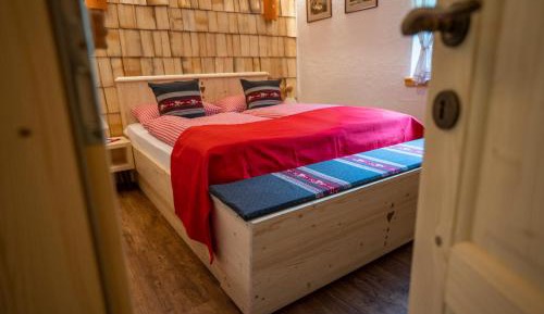 A4 - Family Two-Bedroom Apartment with Terrace and Fireplace - Ground Floor
