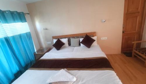 Deluxe Double Room with Castle View