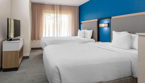 Queen Suite with Sofa Bed