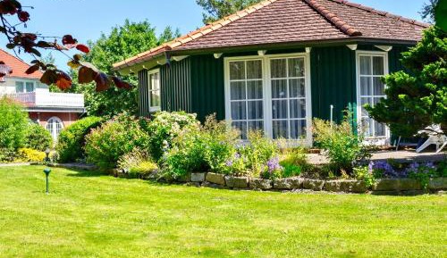 Apartment with Garden View