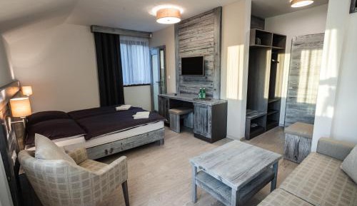 Deluxe Double Room with Extra Bed