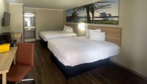 Double Room with Two Double Beds - Non-Smoking