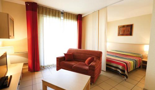 Studio with Garden View