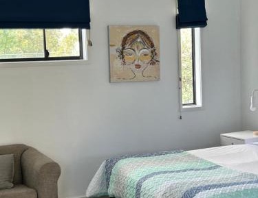 Large Twin Room (No Pets Allowed)