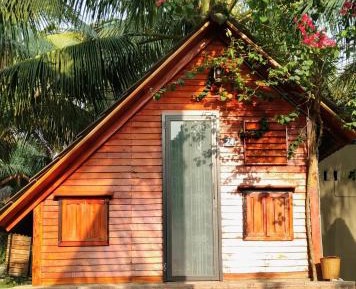 Bungalow with Fan