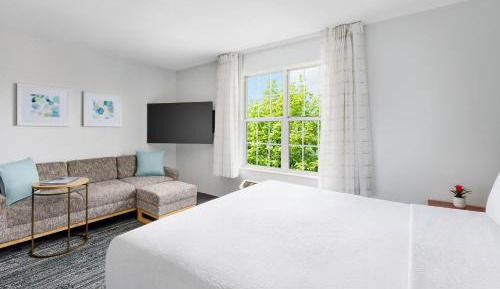 Queen Studio with Sofa Bed