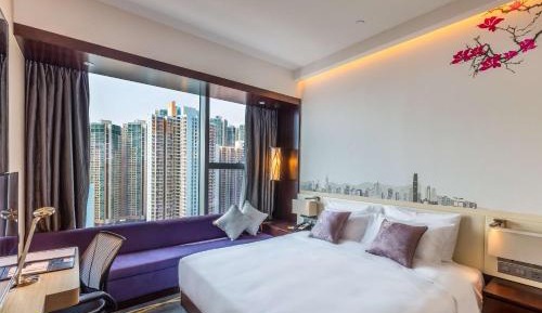 Deluxe King Room with Garden View