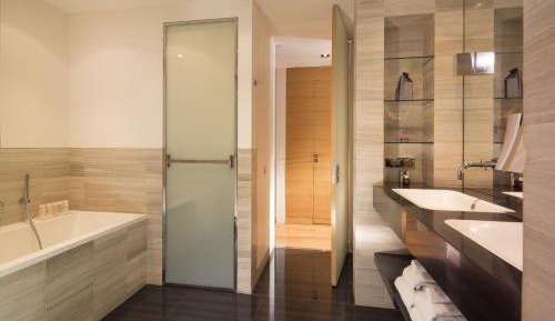 Eiffel Tower Prestige Double Room