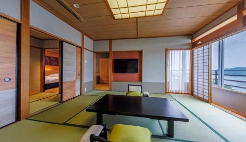 Suite with Tatami Area with Open Air Bath with Ocean View - Room Dinner