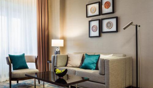 Grand Executive One King Bed with Executive Lounge Access