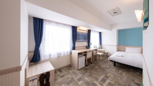 Accessible Twin Room - Non-Smoking