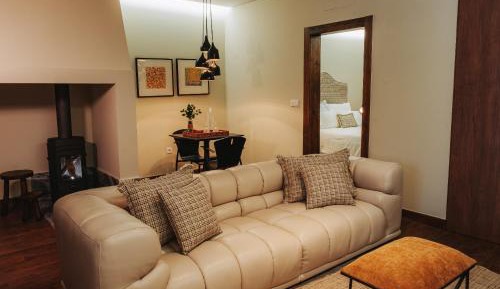 Studio with Mountain View