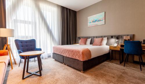 Superior King Room