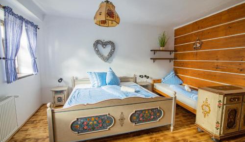 Triple Room with Private Bathroom