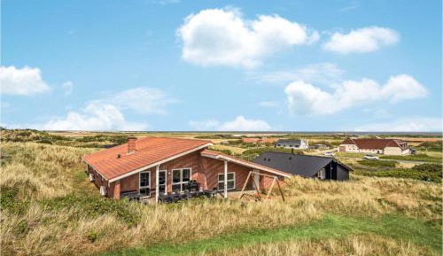 Five-Bedroom Holiday Home