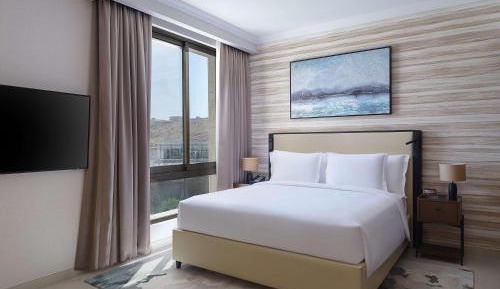 One-Bedroom King Suite