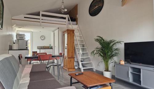 Studio Apartment