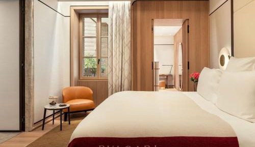 Premium King Room with City View