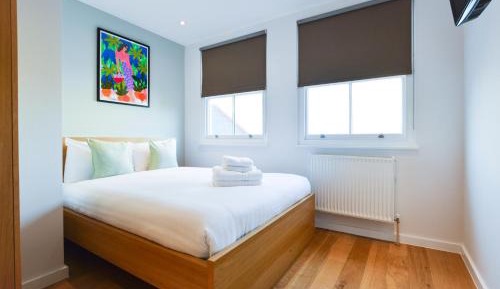 Top Floor One-Bedroom Apartment