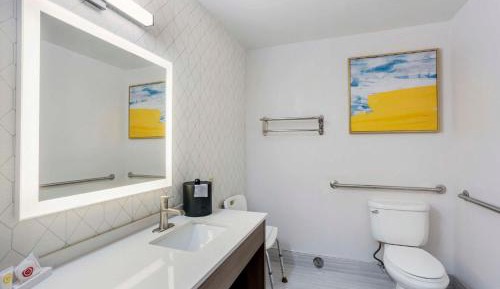 Standard King Room - Non Smoking