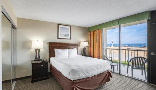 One-Bedroom Suite Ocean Front