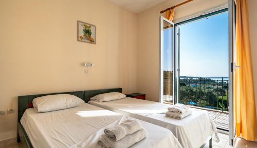 Superior One-Bedroom Apartment with Balcony