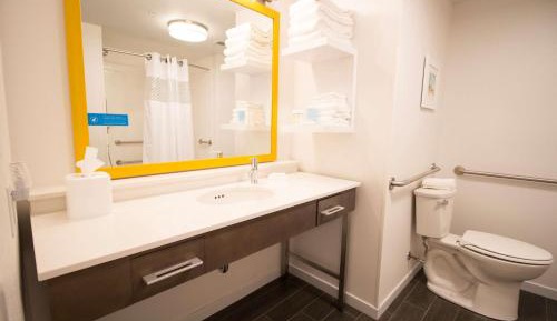 Queen Room with Two Queen Beds - Hearing Access/Non-Smoking