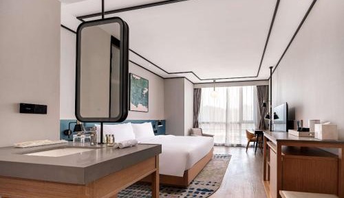 King Guest Room