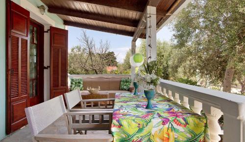 Superior One-Bedroom Apartment with Balcony