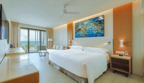 Junior Suite Ocean Front