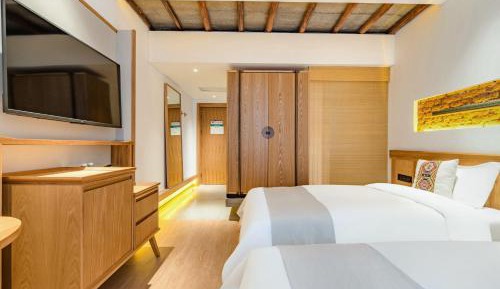 Twin Room with Private Bathroom