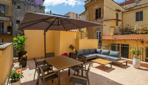 Apartment with Terrace Separate Building