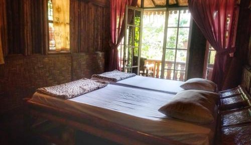 Standard Twin Room with Garden View