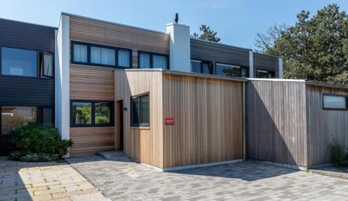 Three-Bedroom Holiday Home 