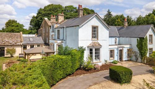 Six-Bedroom House